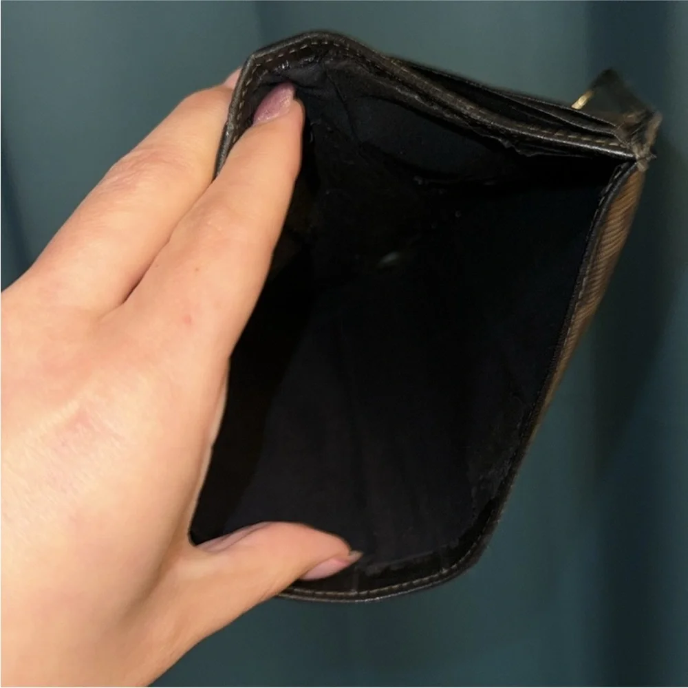 Fendi Black and Brown Logo Wallet - Picture 13 of 15